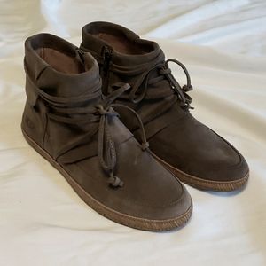 UGG Moccasin Bootie